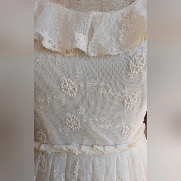 Altar'd State Lace Detail Sleeveless Party Cocktail Dress Size Small. - Picture 2 of 10